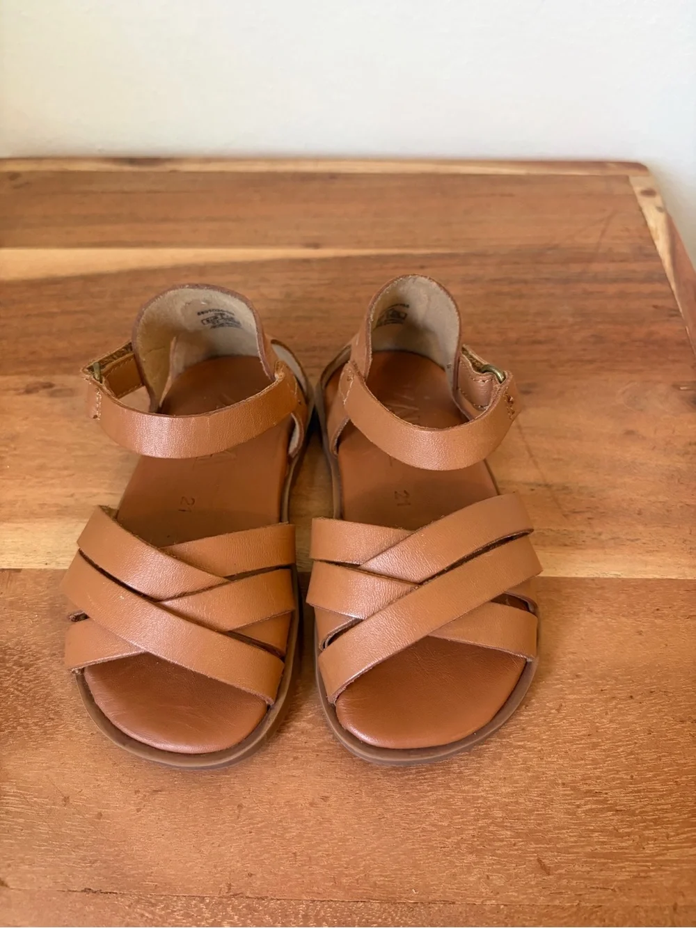 Zara girls’ tan/cognac strappy sandals
